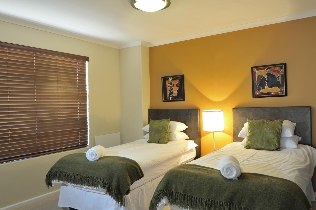Langebaan Country Estate Apartamento Exterior foto